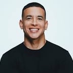 Voz Masculina Confidente