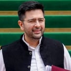 हिंदी समाचार वाचक