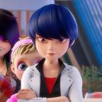 Kagami Tsurugi Miraculous latino