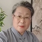 灰衣服中式老太