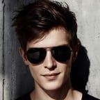 Alexander Español Latino