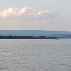 เสียงชายไทยอบอุ่น