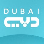 مذيع قناة دبي الاولى