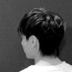 Voz Conversacional Amigable