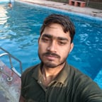 गहरी आवाज उद्घोषक