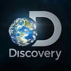 Locutor de Discovery Channel LA