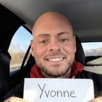 Deutliche Männerstimme