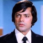 नाटकीय पुरुष स्वर