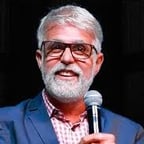 Pastor Claudio Duarte