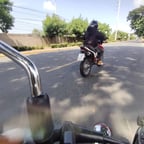 Voz Amistosa y Juguetona