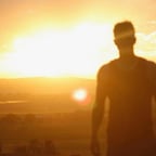 Энергичный Рассказчик