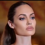Angelina Jolie 