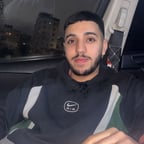 صوت عربي عميق ومؤثر