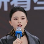女讲师