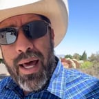 西语-磁性低音男