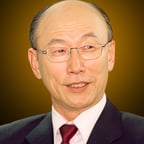DR. DAVID YONGGI CHO