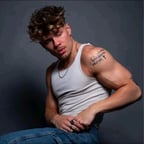 Vik White 