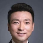 康辉【新闻播音】】