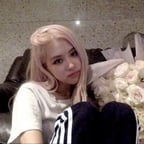 Игривый Девичий Голос