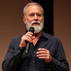 MEDICO MAIS VELHO AMERICANO