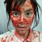 YURI (La chica nueva) (Latino)