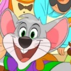 Chuck E. Cheese(Nathan Kress)