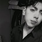 Voz Conversacional Amigable