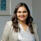 Voz de Izabel Medher