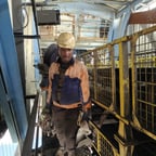 शांत हिंदी पुरुष