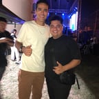 Voz Masculina Amigable