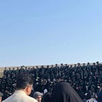 مذيع حماسي واضح