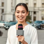 Periodista noticiero mujer 1