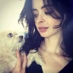 صوت أنثوي لطيف