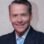 Alfredo Adame el Golden boy invitation a fiesta