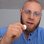 Klare Erzählerstimme