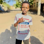 مناضل مصطفى 