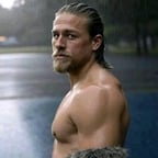 Charlie Hunnam 