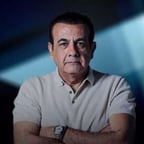 أسامة منير اصلي