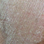 兴奋激动男带货