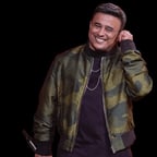 Cantor Sertanejo Vibrante