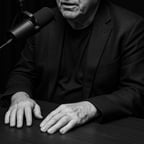 bvoz homem jovem espanhol