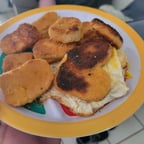 Voz Conversacional Alegre