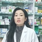 药店女