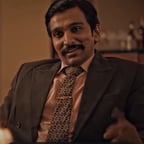 शांत हिंदी पुरुष