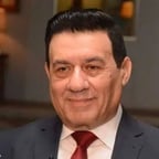 معلق رياضي حماسي