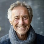 VALENTINO ORIGINAL VOZ ESPAÑOL