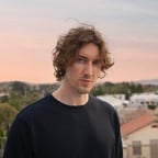 Dean Lewis 