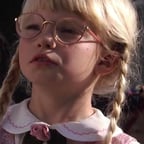 niñita rubia de matilda