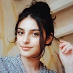 صوت نسائي ودي