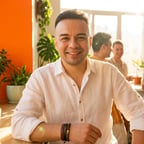 Narrador Español Claro